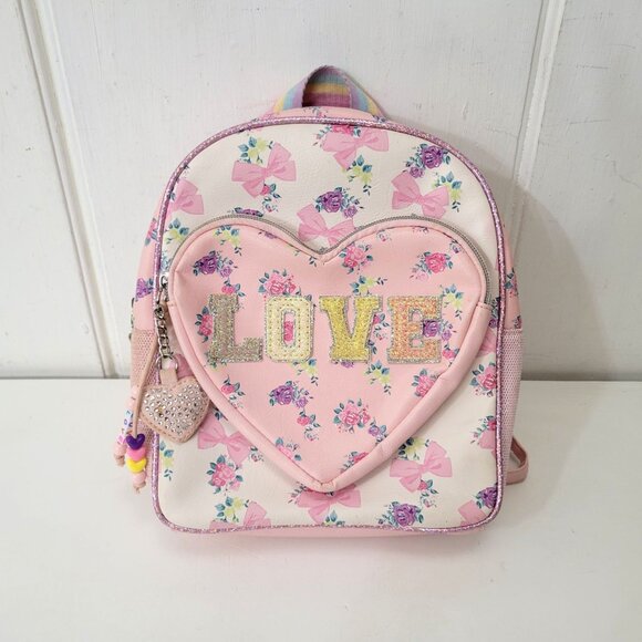 Miss Gwen\'s OMG Accessories Pink Floral Heart Love Backpack main image 5